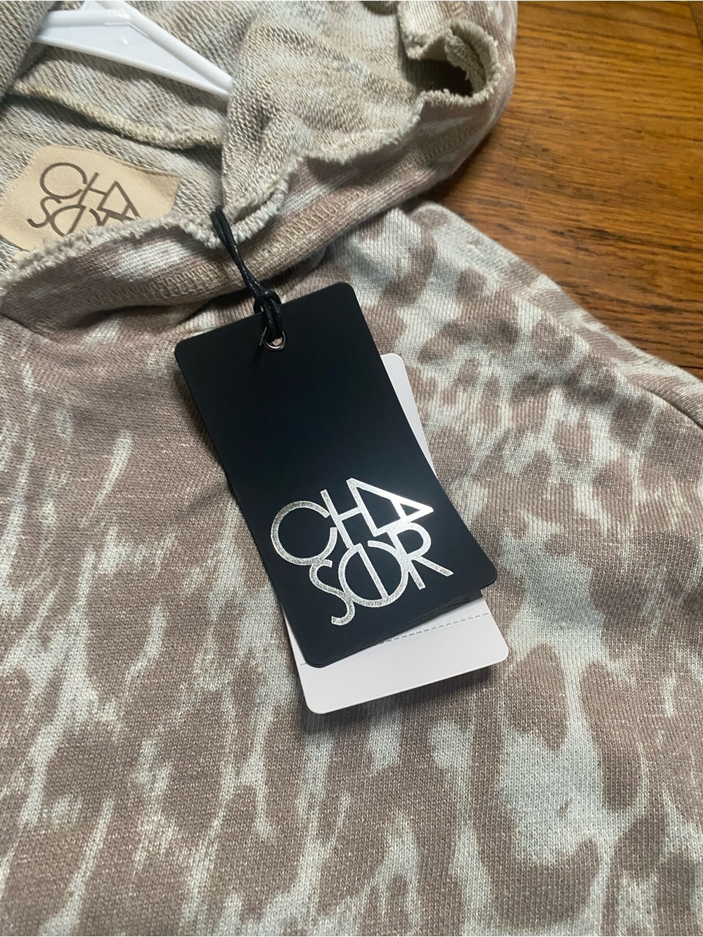 Chaser Leopard Print Cropped Hoodie Raw Hem Pullover Sweatshirt Small NWT - Picture 5 of 9